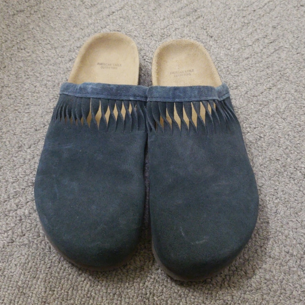 American Eagle sandlas size 9